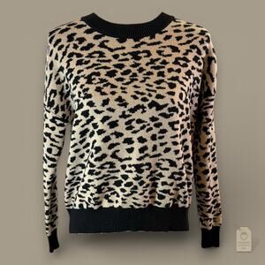 T TAHARI Classic Leopard Print Crew Neck Sweater w/ Ribbed Trim - XS